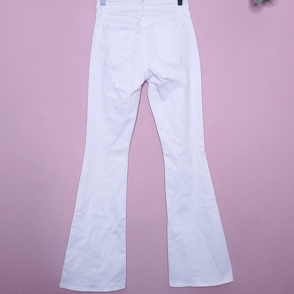 FRAME Denim Le High Flare Jeans in Blanc - Picture 8 of 10
